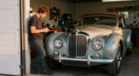 Everything About This 100-Year-Old, 100-MPH Bentley Is Wrong